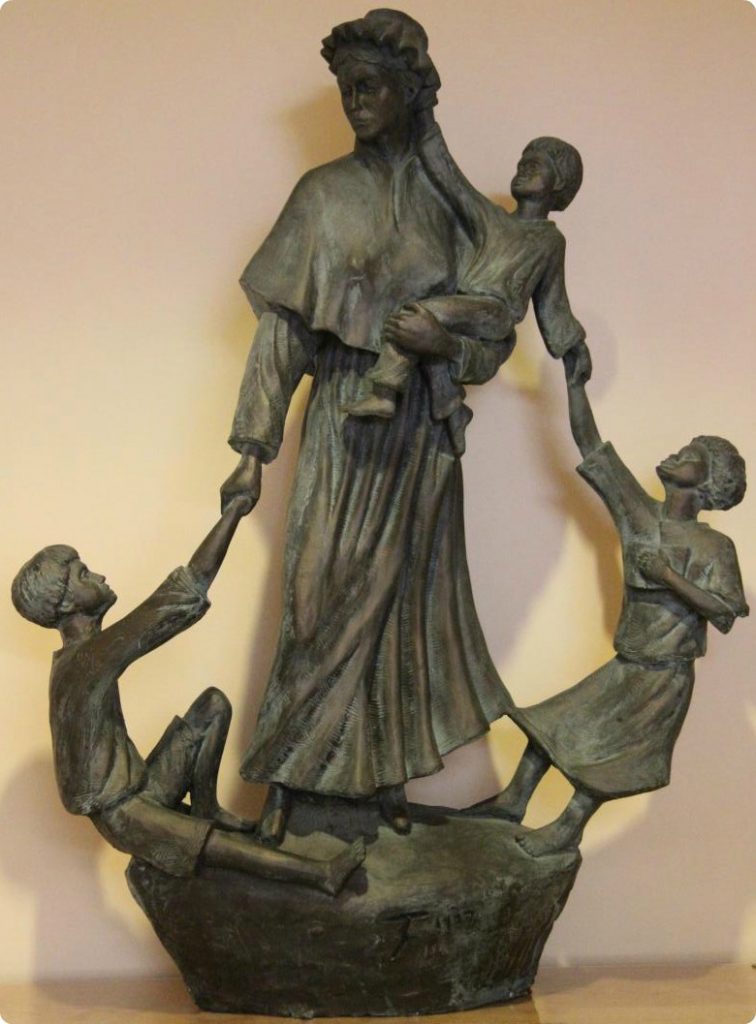 Statue of Mother Seton and Children